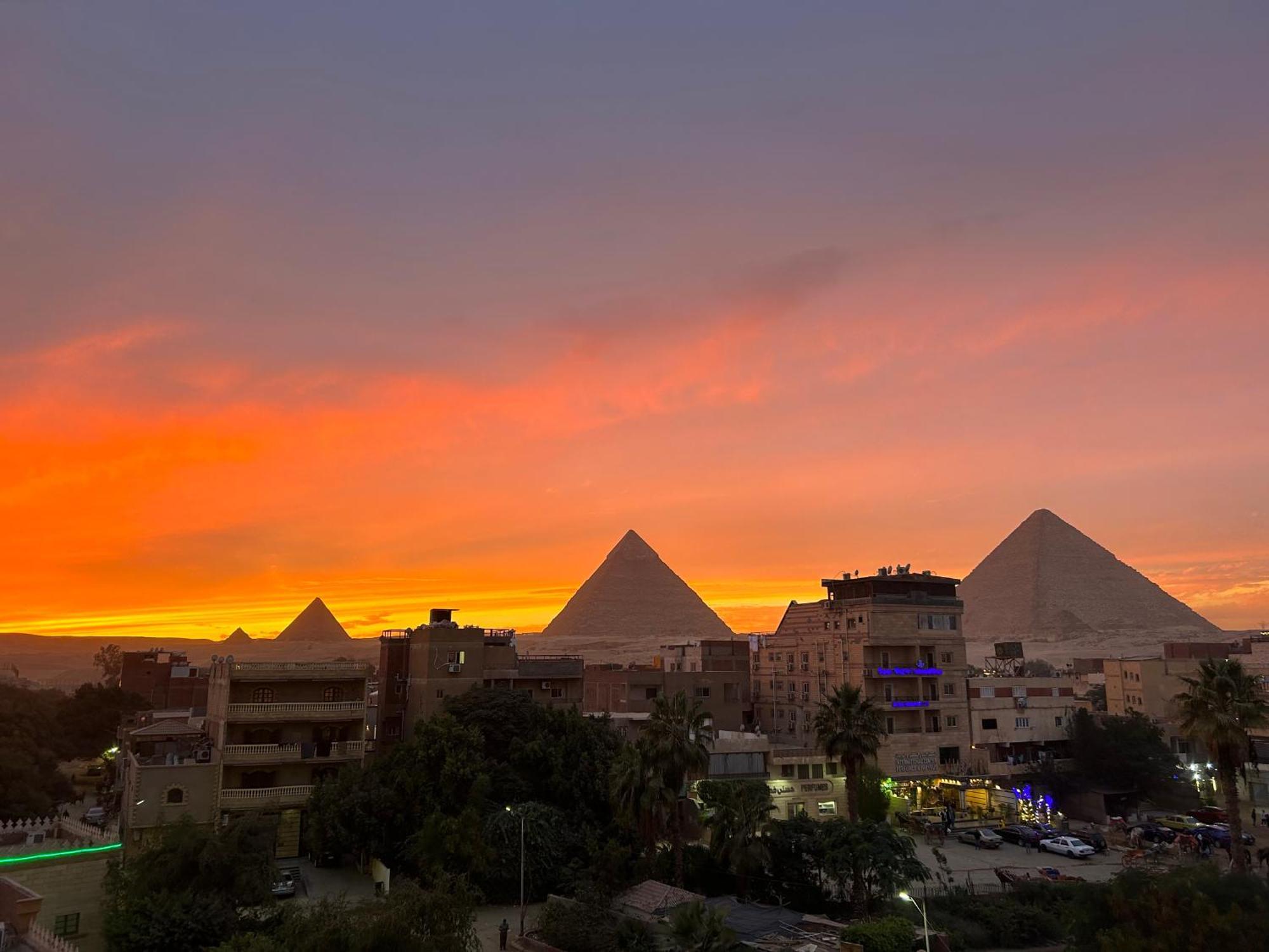 Matto Pyramids Inn Kafret el-Gabal Kültér fotó