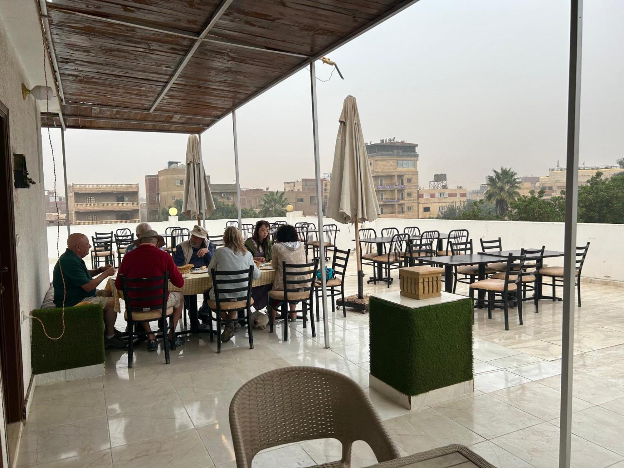 Matto Pyramids Inn Kafret el-Gabal Kültér fotó